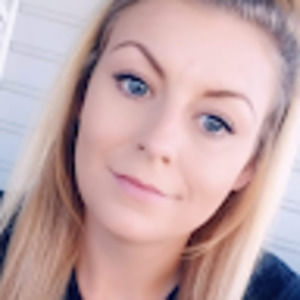 Meet your Posher, Hayley